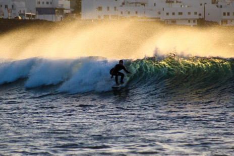 Manu Galdamez Front Side